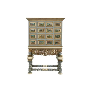 IS-145-ST Marco Polo's Journey Cabinet – front view